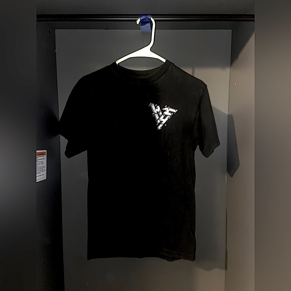 Hypland x Hunter X Hunter SMALL Men’s T-Shirt